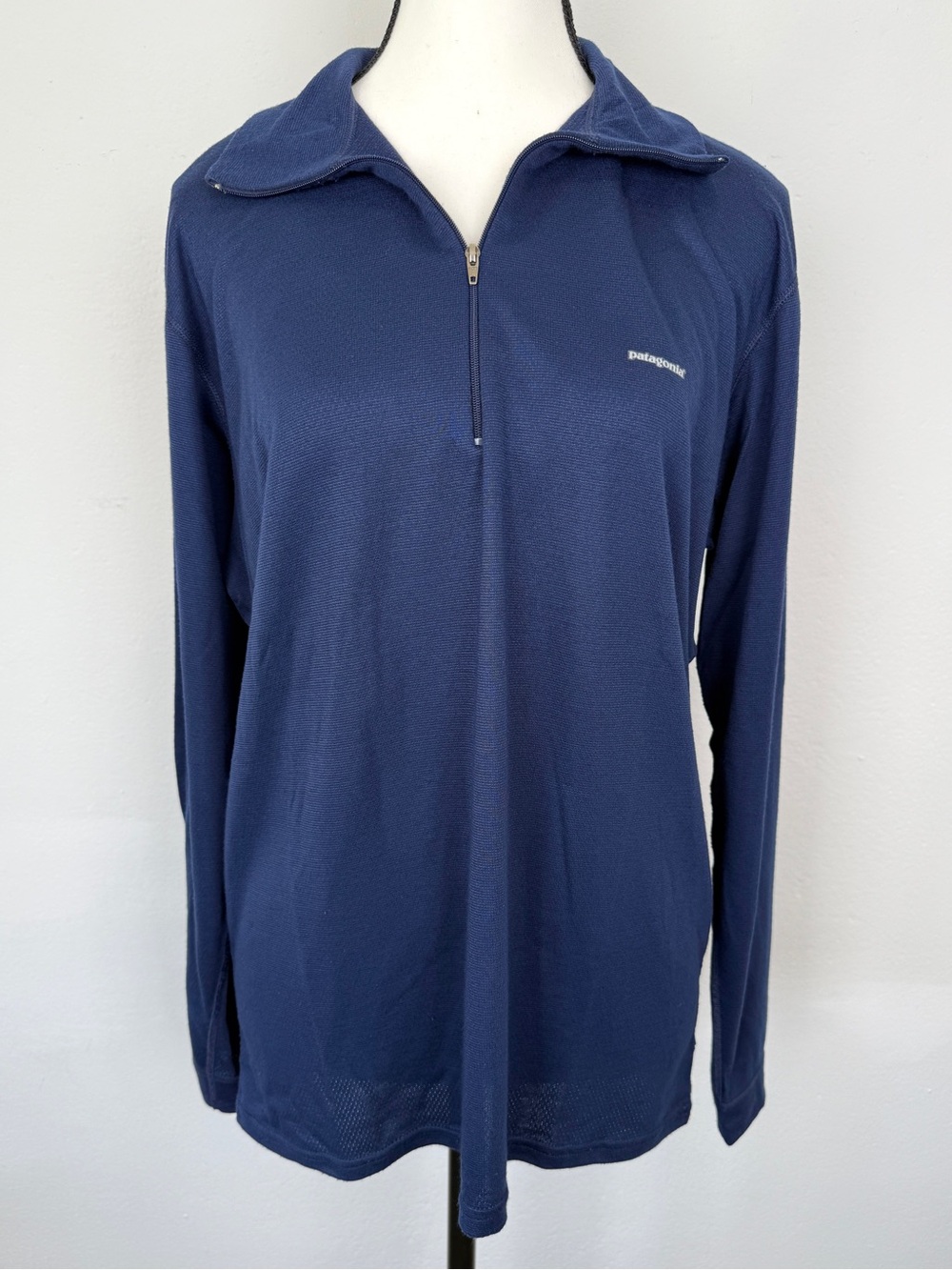 Patagonia Size M Blue Quarter Zip Capilene Base Layer Long Sleeve Pullover